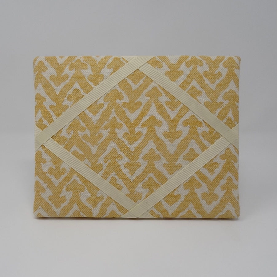 Freestanding Photo Frame - Fermoie Rabanna Yellow / Ivory
