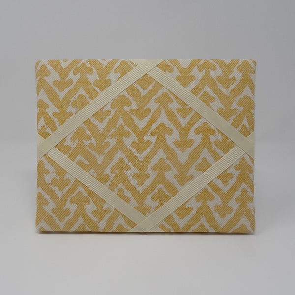 Freestanding Photo Frame - Fermoie Rabanna Yellow / Ivory